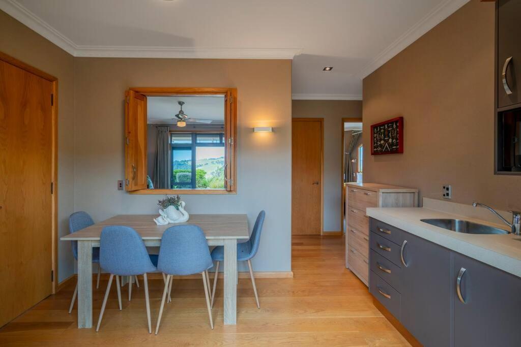 Luxury Country Retreat Leilighet Cooks Beach Eksteriør bilde